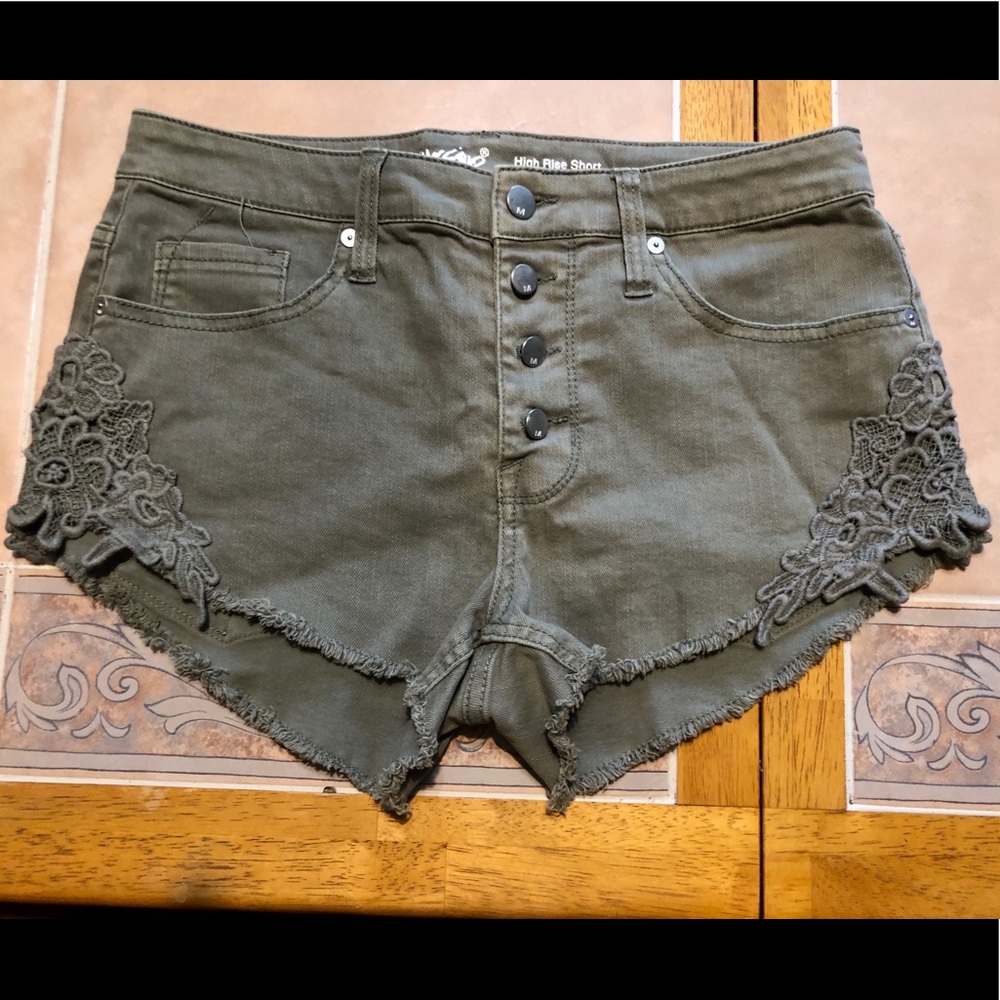 Women’s Short’s